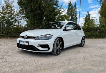 VW Golf 81.046 km 24.900 &euro; Forchheim 91301