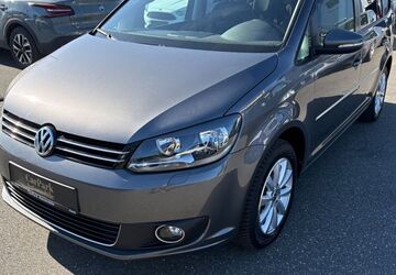 VW Touran 136.003 km 8.999 &euro; Fürth 90763