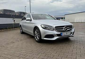 Mercedes-Benz C 200 181.000 km 11.400 &euro; Fürth 90766