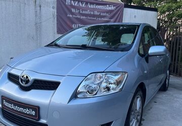 Toyota Auris 100.000 km 4.390 &euro; Fürth 90763