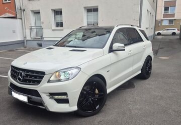 Mercedes-Benz ML 350 185.000 km 22.999 &euro; nürnberg 90443