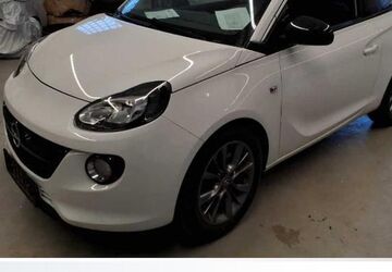 Opel Adam 61.466 km 9.209 &euro; Lauf an der Pegnitz 91207