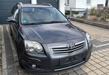 Toyota Avensis 236.700 km 1.900 &euro; Hemhofen 91334