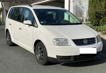 VW Touran 216.000 km 3.700 &euro; Forchheim 91301