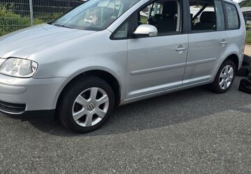 VW Touran 219.000 km 2.500 &euro; Fürth 90766