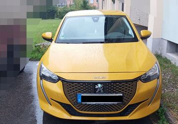 Peugeot 208 86.300 km 12.499 &euro; Lauf an der Pegnitz 91207