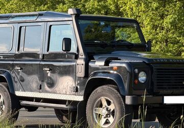 Land Rover Defender 117.000 km 39.990 &euro; Weisendorf 91085