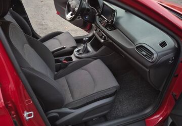 Hyundai i30 43.149 km 9.300 &euro; Nürnberg 90409