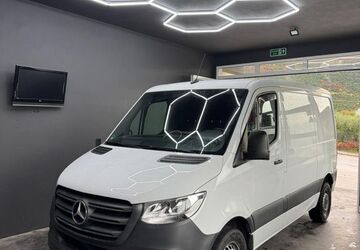 Mercedes-Benz Sprinter 198.000 km 20.200 &euro; Nürnberg 90439