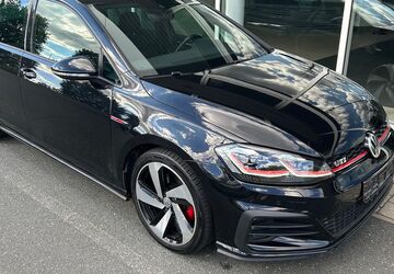 VW Golf 111.000 km 17.490 &euro; Nürnberg 90439