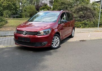 VW Touran 196.000 km 5.689 &euro; Nürnberg 90431