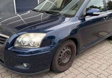 Toyota Avensis 187.062 km 1.699 &euro; Nuernberg 90482