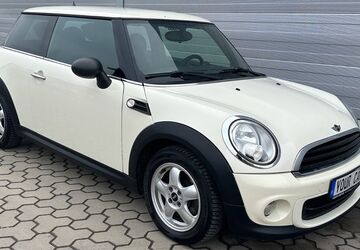 Mini ONE 268.852 km 1.999 &euro; Fürth-Vach 90768