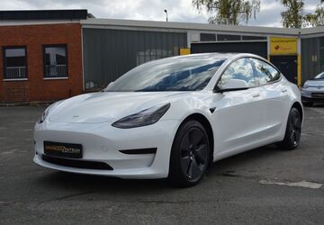 Tesla Model 3 38.600 km 26.900 &euro; Nürnberg 90469