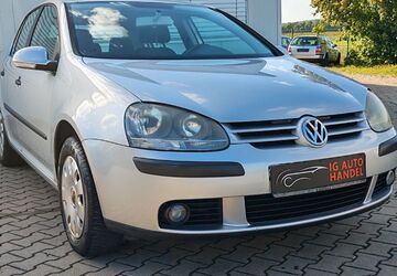 VW Golf 145.214 km 2.490 &euro; Eckental 90542
