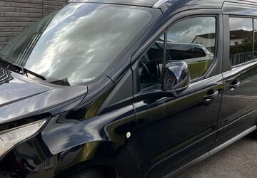 Ford Tourneo Connect 167.000 km 10.250 &euro; Schwabach 91126
