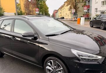 Hyundai i30 7.600 km 19.450 &euro; Nürnberg 90431