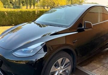 Tesla Model Y 49.500 km 30.500 &euro; Eckental 90542