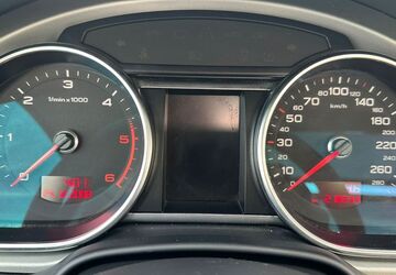 Audi Q7 218.000 km 9.450 &euro; Fürth 90763