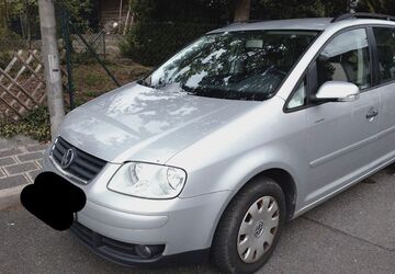 VW Touran 210.000 km 1.999 &euro; Fürth 90765