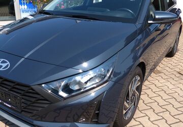 Hyundai i20 8.700 km 15.290 &euro; Fürth 90765