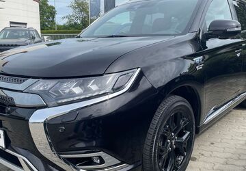 Mitsubishi Plug-in Hybrid Outlander 103.000 km 22.600 &euro; Forchheim 91301
