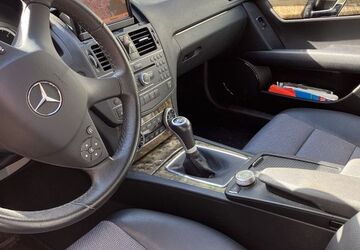 Mercedes-Benz 220 159.500 km 5.200 &euro; Nürnberg 90491