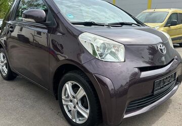 Toyota IQ 241.000 km 2.490 &euro; Schwabach 91126