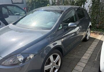 Seat Leon 174.500 km 2.100 &euro; Fürth 90763