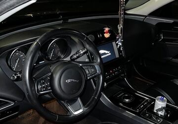 Jaguar XE 102.000 km 15.500 &euro; Nürnberg 90441