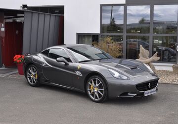 Ferrari California 43.020 km 104.500 &euro; Fürth / Sack 90765