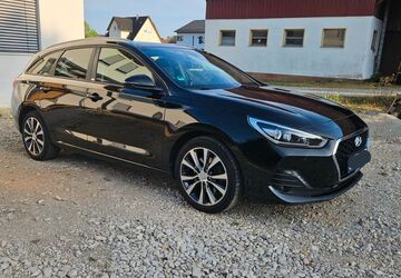 Hyundai i30 100.000 km 10.500 &euro; Hausen 91353