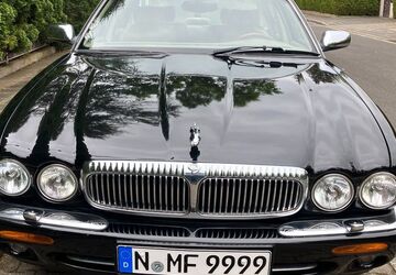 Jaguar Daimler 242.167 km 26.800 &euro; Nuernberg 90482