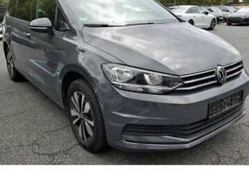 VW Touran 21.736 km 34.608 &euro; Nürnberg 90411