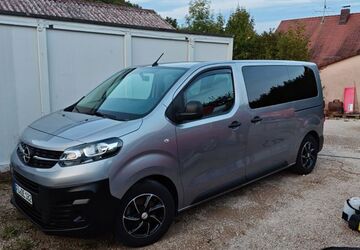 Opel Vivaro 105.000 km 22.900 &euro; Igensdorf 91338