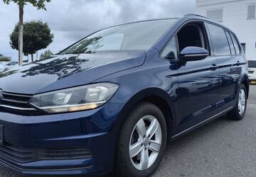 VW Touran 267.500 km 7.950 &euro; Fürth 90763