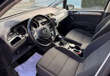 VW Touran 87.000 km 18.000 &euro; Nürnberg 90461