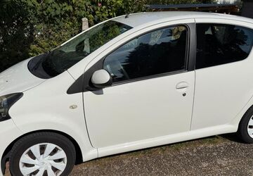 Toyota Aygo (X) 80.000 km 4.800 &euro; Stein 90547