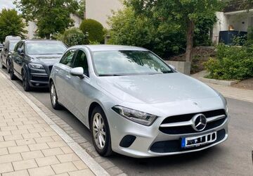 Mercedes-Benz A 180 76.000 km 18.500 &euro; Erlangen 91052