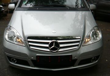 Mercedes-Benz A 200 302.975 km 3.950 &euro; Erlangen 91058