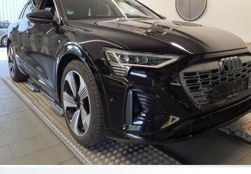 Audi Q8 e-tron 31.500 km 47.450 &euro; Nürnberg 90411