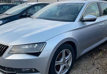 Skoda Superb 210.000 km 10.900 &euro; Nürnberg 90427