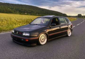 VW Golf 258.000 km 14.500 &euro; Mühlhausen 96172