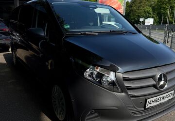 Mercedes-Benz Vito 8.200 km 48.100 &euro; Nürnberg 90475
