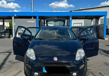 Fiat Punto 139.700 km 2.599 &euro; Fürth 90763