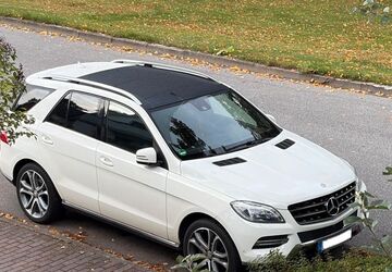 Mercedes-Benz ML 350 226.000 km 15.100 &euro; Höchstadt a.d. Aisch 91315