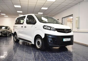 Opel Vivaro 119.637 km 17.870 &euro; Nürnberg 90431