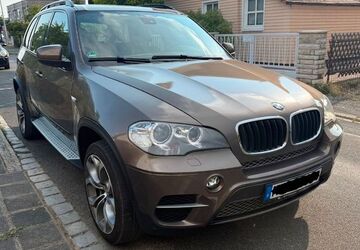 BMW X5 230.000 km 10.990 &euro; Fürth 90763