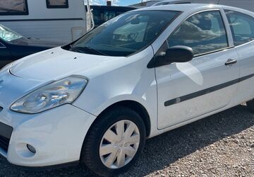 Renault Clio 107.000 km 2.000 &euro; Nürnberg 90427