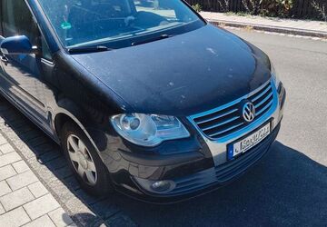 VW Touran 258.000 km 1.700 &euro; Obermichelbach 90587